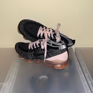 EUC Nike FlyKnit Vapormax sz 10 pink/black